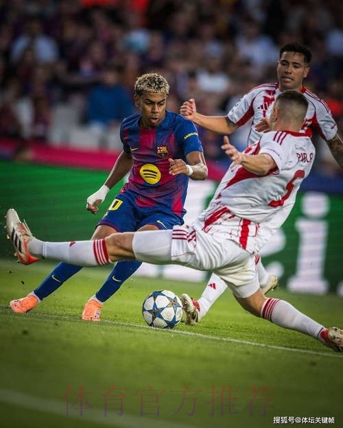 自2007-08赛季后 皇马再次在西甲联赛中双杀巴萨